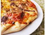 Pizza napolitaine (mozzarella, anchois, tomate)