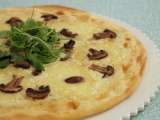 Recette Pizza blanche à l'huile de truffe & roquette