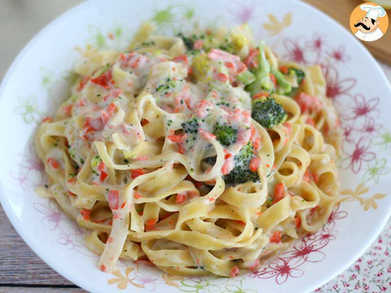 One pot pasta - Tagliatelles au saumon et brocolis, photo 2